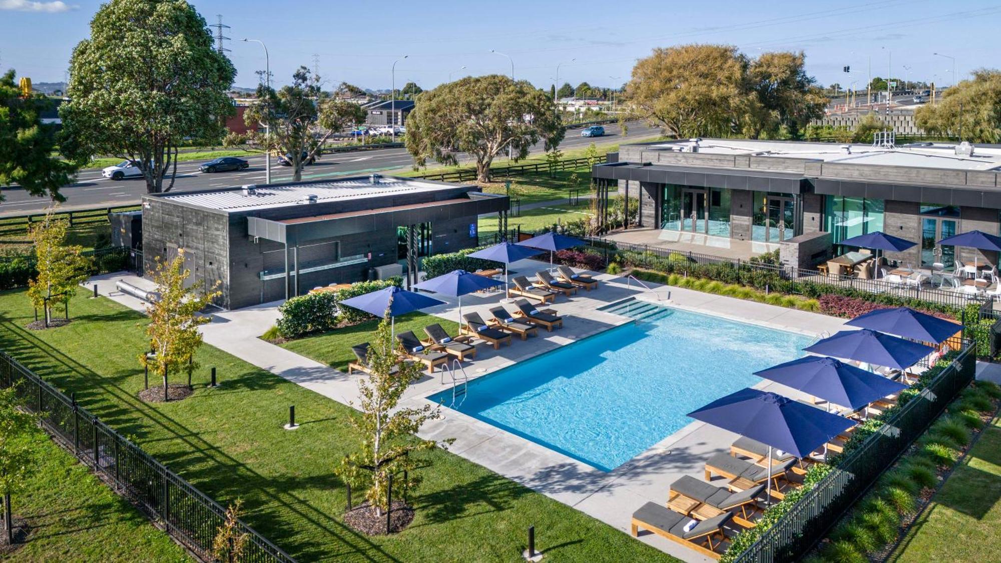 Hotel Doubletree By Hilton Auckland Karaka Exteriér fotografie