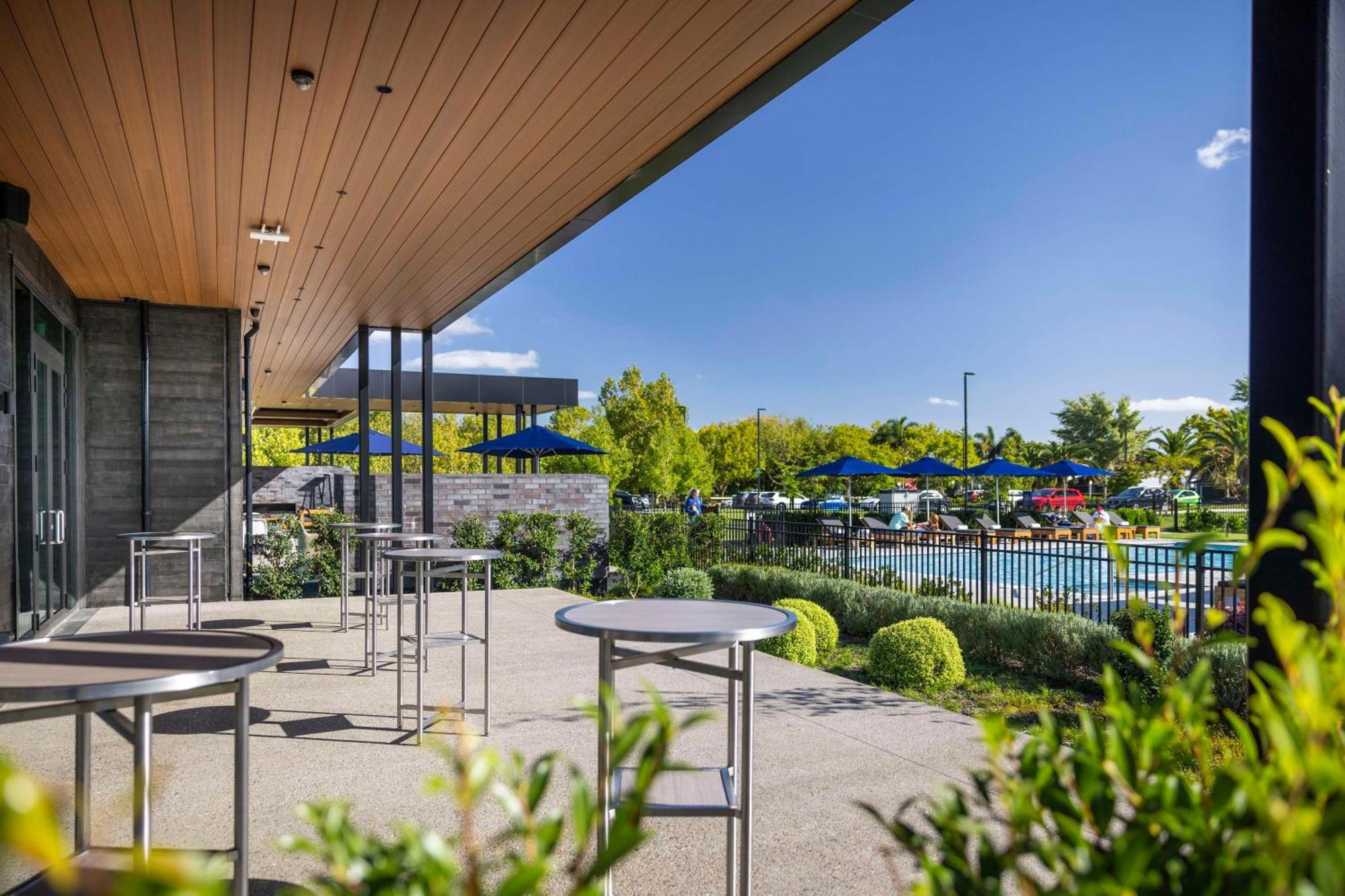 Hotel Doubletree By Hilton Auckland Karaka Exteriér fotografie